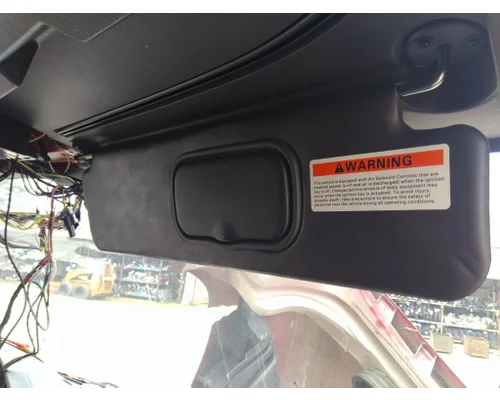Interior Sun Visor INTERNATIONAL LT LKQ Thompson Motors - Wykoff