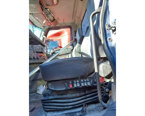 Seat, Front INTERNATIONAL LT LKQ Evans Heavy Truck Parts