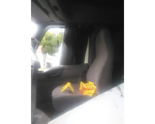 Seat, Front INTERNATIONAL LT LKQ Evans Heavy Truck Parts