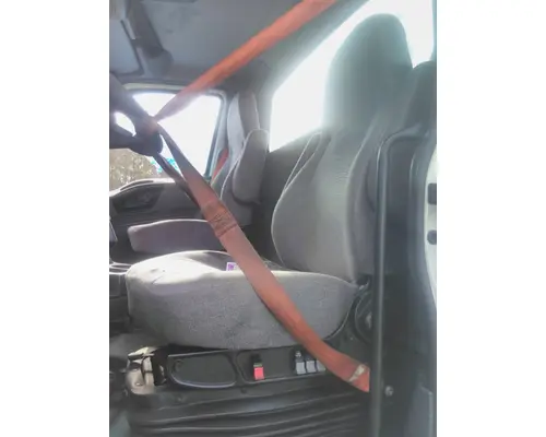 Seat, Front INTERNATIONAL LT LKQ Evans Heavy Truck Parts