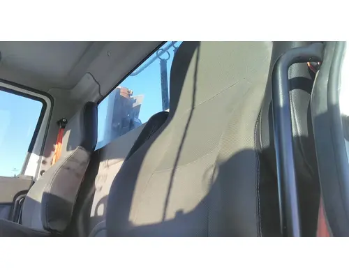 Seat, Front INTERNATIONAL LT LKQ Heavy Truck - Goodys