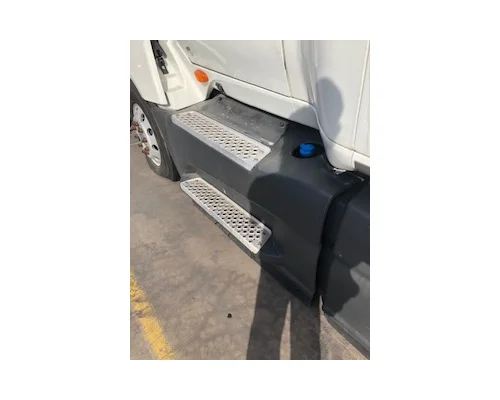 Side Fairing INTERNATIONAL LT American Truck Salvage