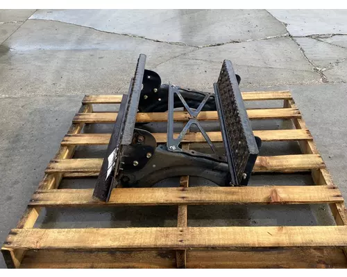 Step INTERNATIONAL LT Frontier Truck Parts