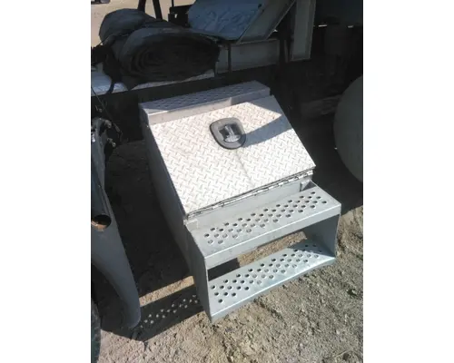 Tool Box INTERNATIONAL LT LKQ Evans Heavy Truck Parts