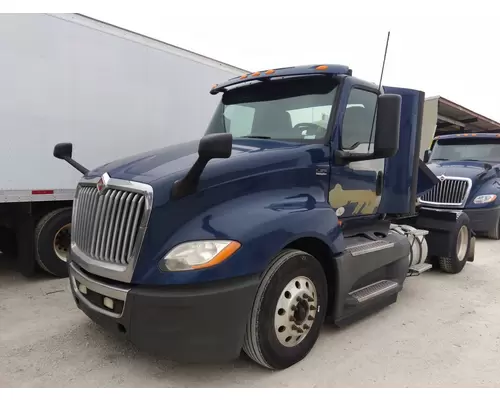 Complete Vehicle INTERNATIONAL LT LKQ Thompson Motors - Wykoff