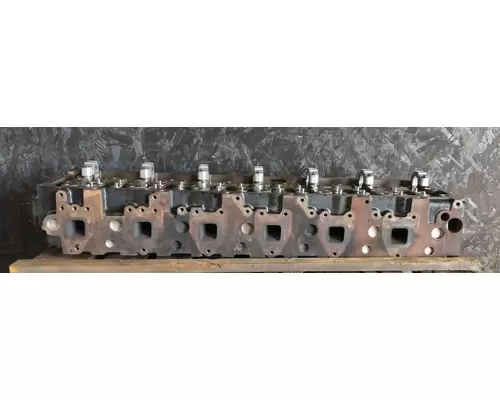 International MAXXFORCE 13 Cylinder Head