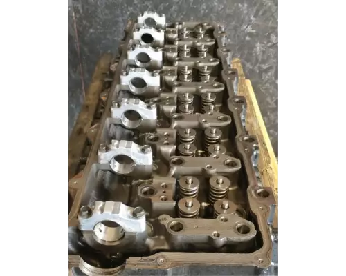 International MAXXFORCE 13 Cylinder Head