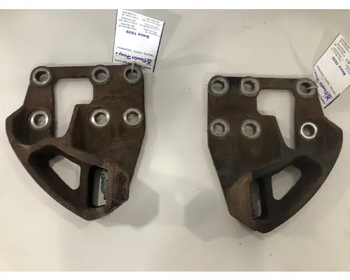 International MAXXFORCE 13 Engine Mounts
