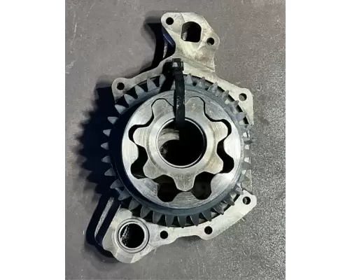 International MAXXFORCE 13 Oil Pump