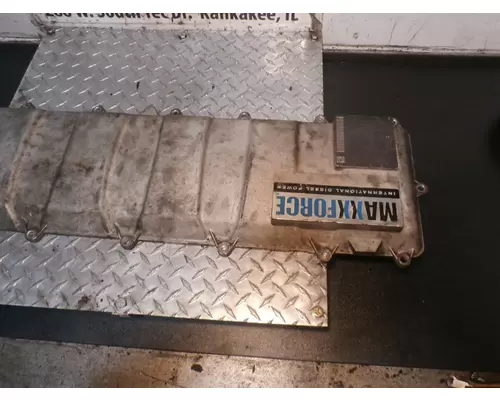 International MAXXFORCE 13 Valve Cover