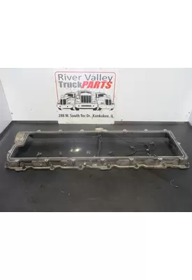 International MAXXFORCE 13 Valve Cover