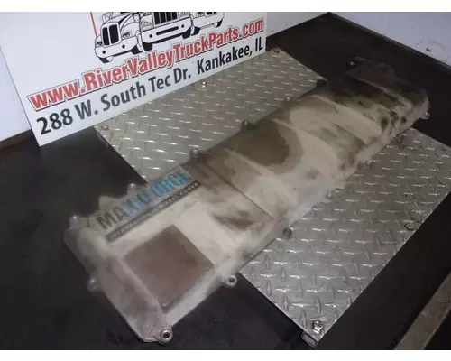 International MAXXFORCE 13 Valve Cover