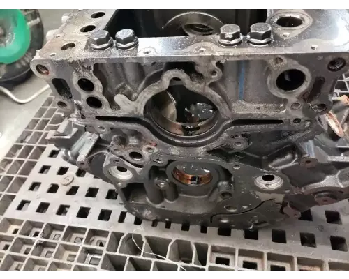 International MAXXFORCE 7 Cylinder Block