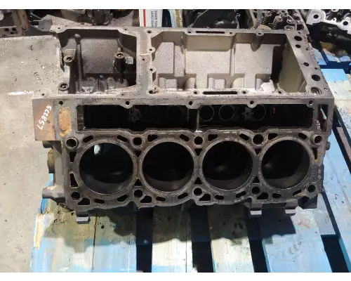 International MAXXFORCE 7 Cylinder Block