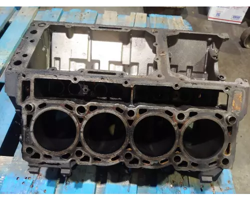 International MAXXFORCE 7 Cylinder Block