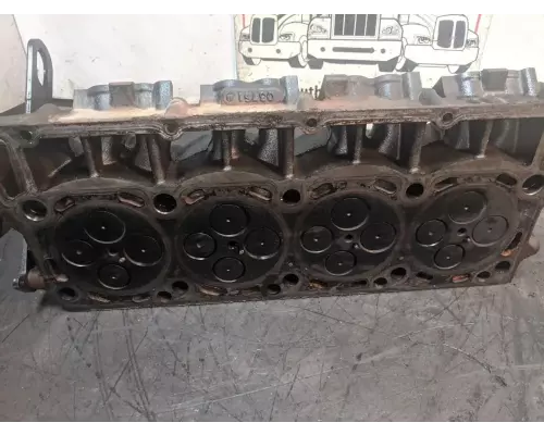 International MAXXFORCE 7 Cylinder Head