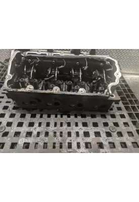 International MAXXFORCE 7 Cylinder Head