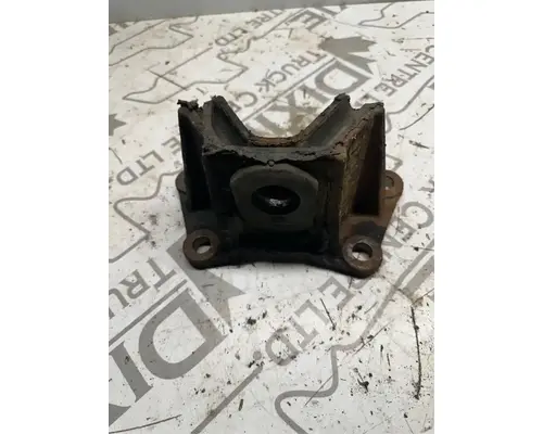 International MAXXFORCE 7 Engine Mounts