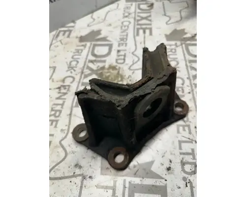 International MAXXFORCE 7 Engine Mounts