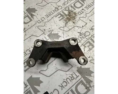 International MAXXFORCE 7 Engine Mounts