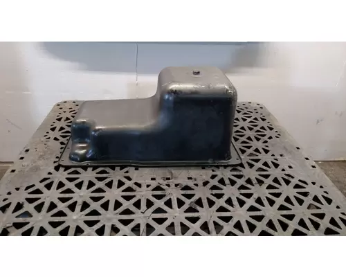 International MAXXFORCE 7 Oil Pan