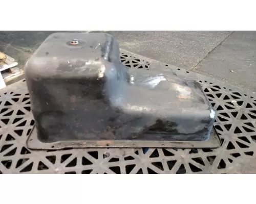 International MAXXFORCE 7 Oil Pan