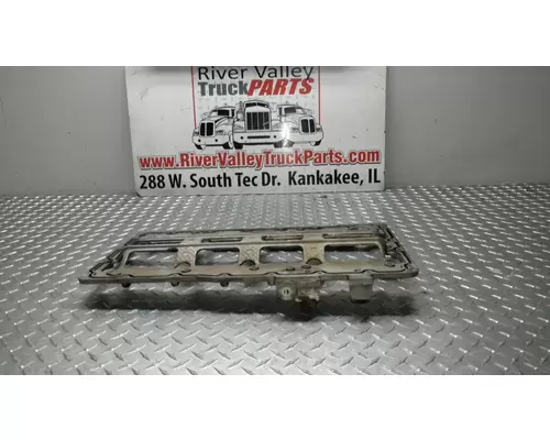 International MAXXFORCE 7 Oil Pan