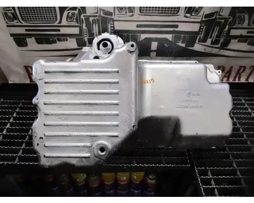 International MAXXFORCE 7 Oil Pan