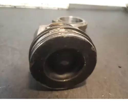 International MAXXFORCE 7 Piston