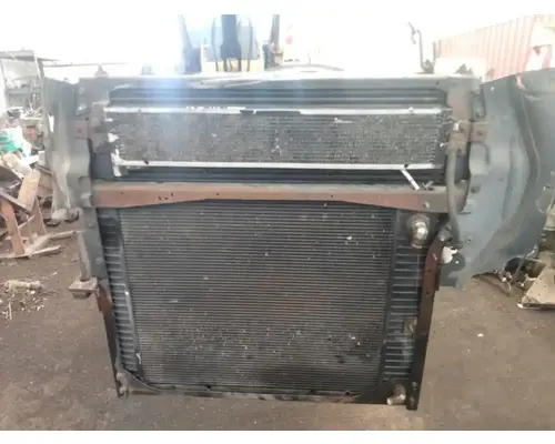 International MAXXFORCE 7 Radiator