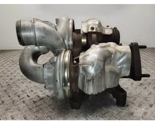 International MAXXFORCE 7 Turbocharger  Supercharger