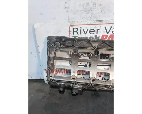 International MAXXFORCE 7 Valve Cover