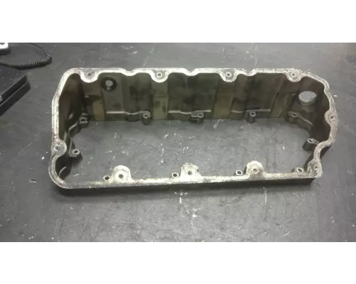 International MAXXFORCE 7 Valve Cover