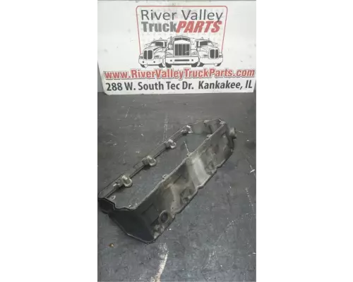 International MAXXFORCE 7 Valve Cover