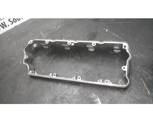 International MAXXFORCE 7 Valve Cover