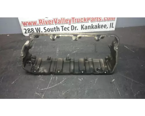 International MAXXFORCE 7 Valve Cover