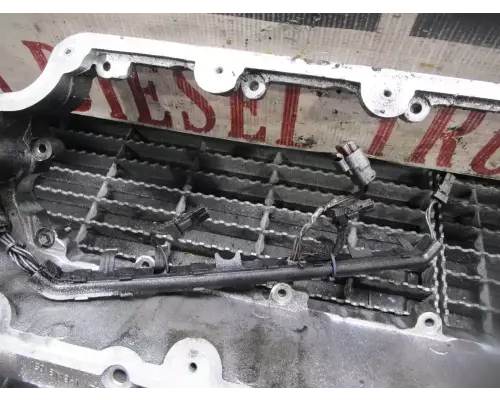 International MAXXFORCE 7 Valve Cover