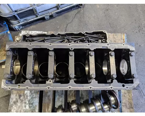 International MAXXFORCE DT466 Cylinder Block