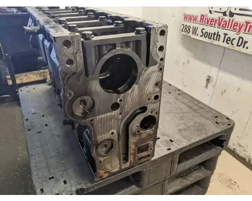 International MAXXFORCE DT466 Cylinder Block