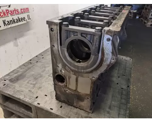 International MAXXFORCE DT466 Cylinder Block