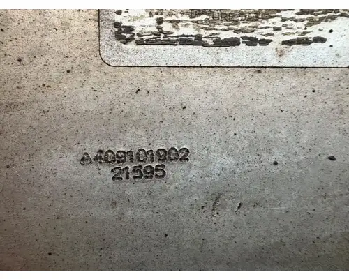 International MAXXFORCE DT466 Engine Oil Cooler