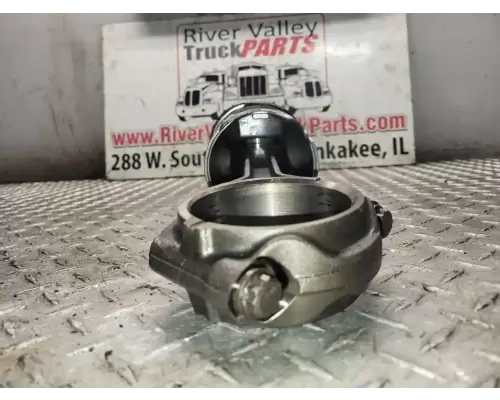 International MAXXFORCE DT466 Piston