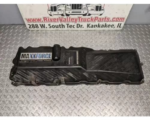 International MAXXFORCE DT466 Valve Cover