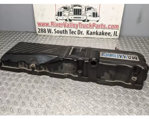 International MAXXFORCE DT466 Valve Cover