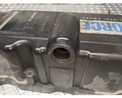 International MAXXFORCE DT466 Valve Cover