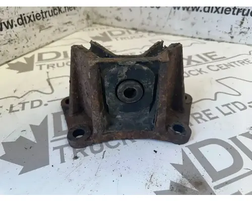 International MAXXFORCE DT Engine Mounts