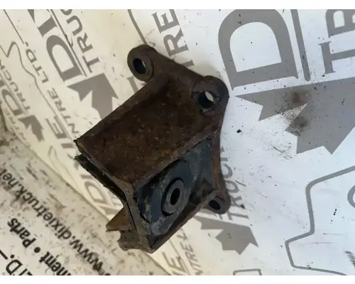 International MAXXFORCE DT Engine Mounts