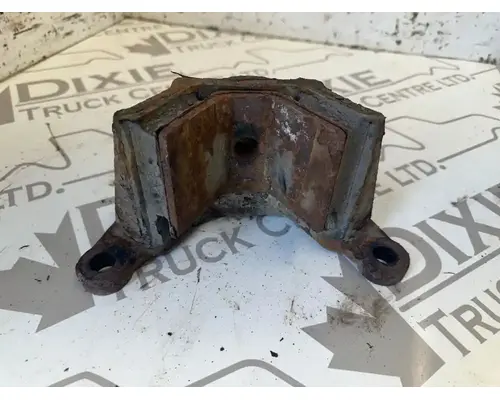 International MAXXFORCE DT Engine Mounts