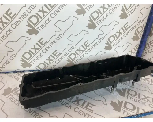 International MAXXFORCE DT Valve Cover