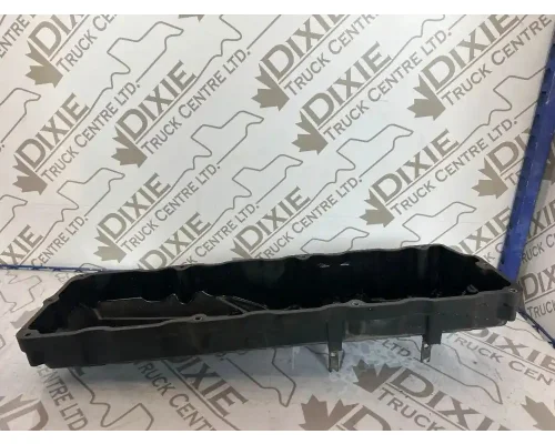 International MAXXFORCE DT Valve Cover